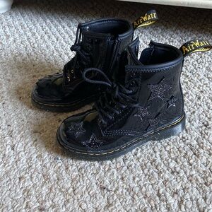 Dr. Martens toddler boots; black with stars worn once